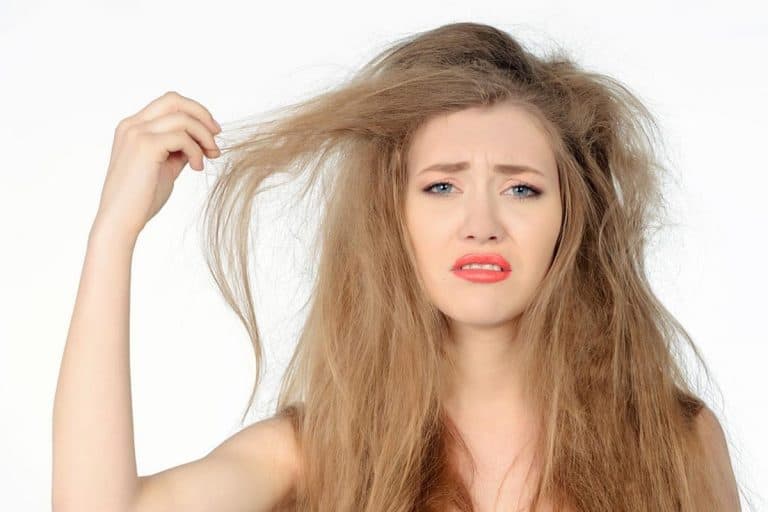 How To Straighten Frizzy Hair The Right Way To Fix It