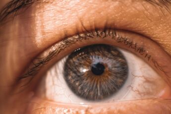 Does Crying Make Your Lashes Longer